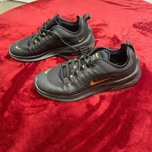 Nike Air Men Shoe Size US : 8.5 Brand new All day Comfort shoe